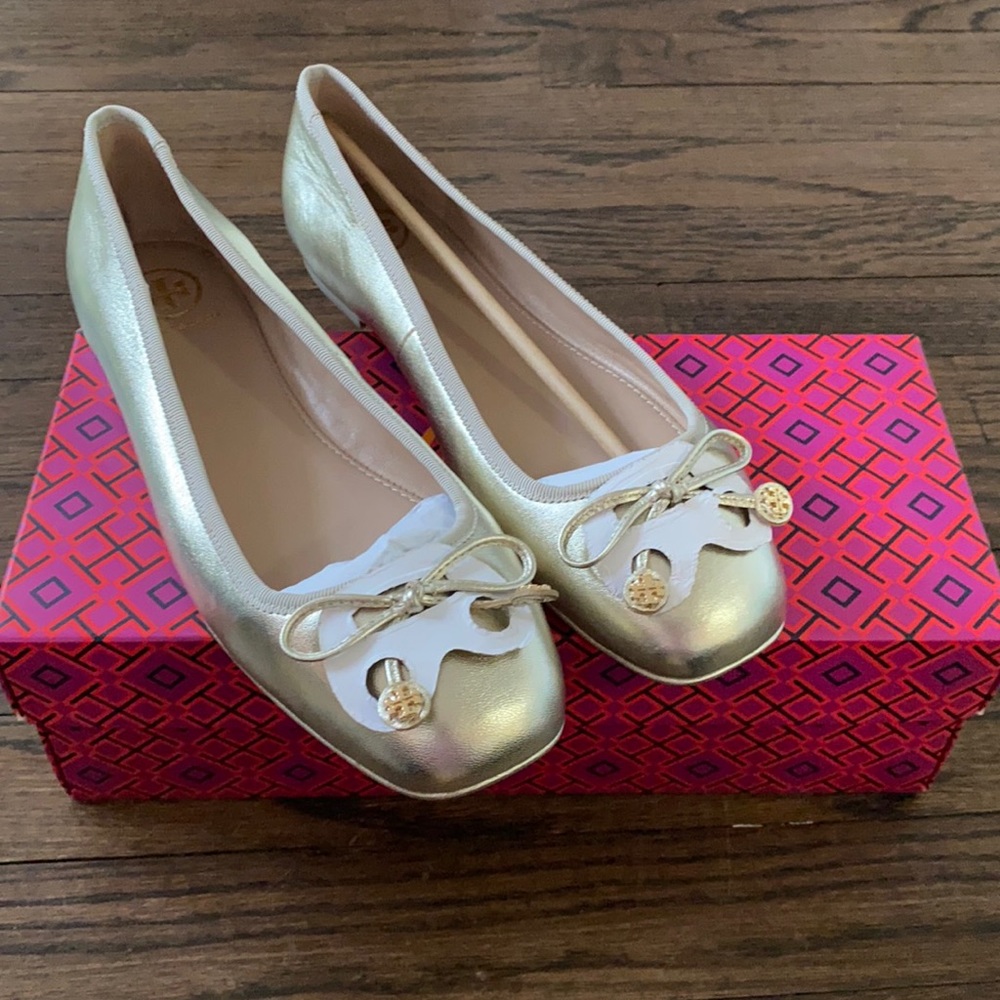 Tory Burch Gold/Metallic Flats